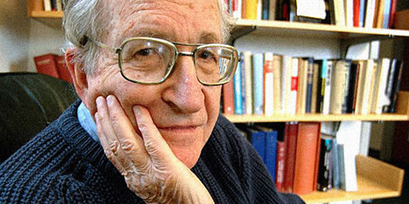 Chomsky e as 10 estratégias de manipulação capitalista midiática